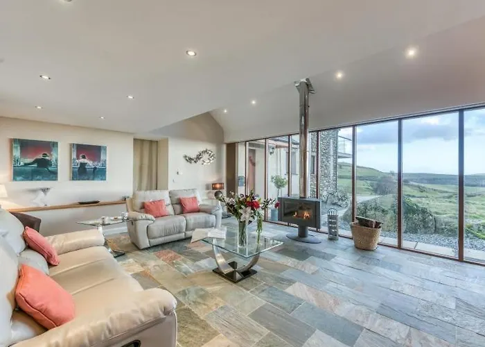 Carter Ground Barn, Broughton, District